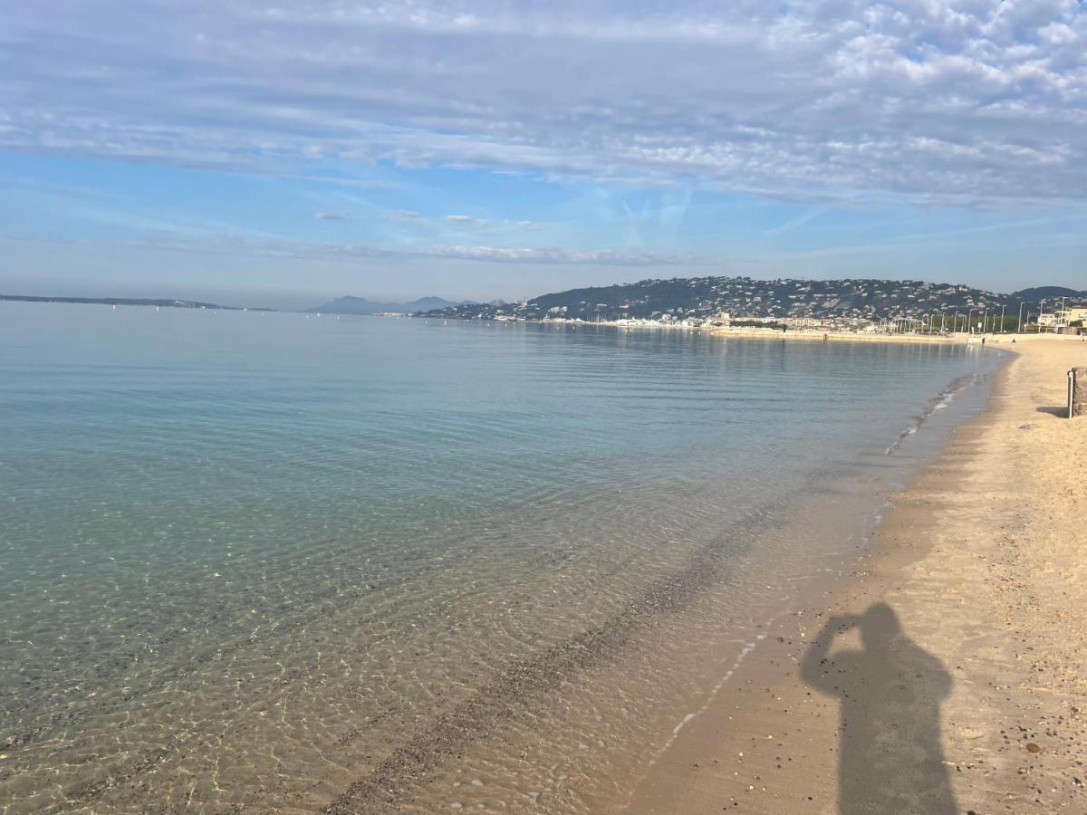 Grand Studio 7 Minutes De La Plage Et Climatise Sur Juan Les Pins 앙티브 외부 사진